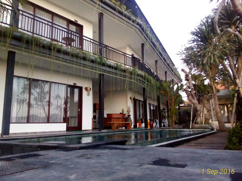 Grandpa Guest House Canggu Dış mekan fotoğraf