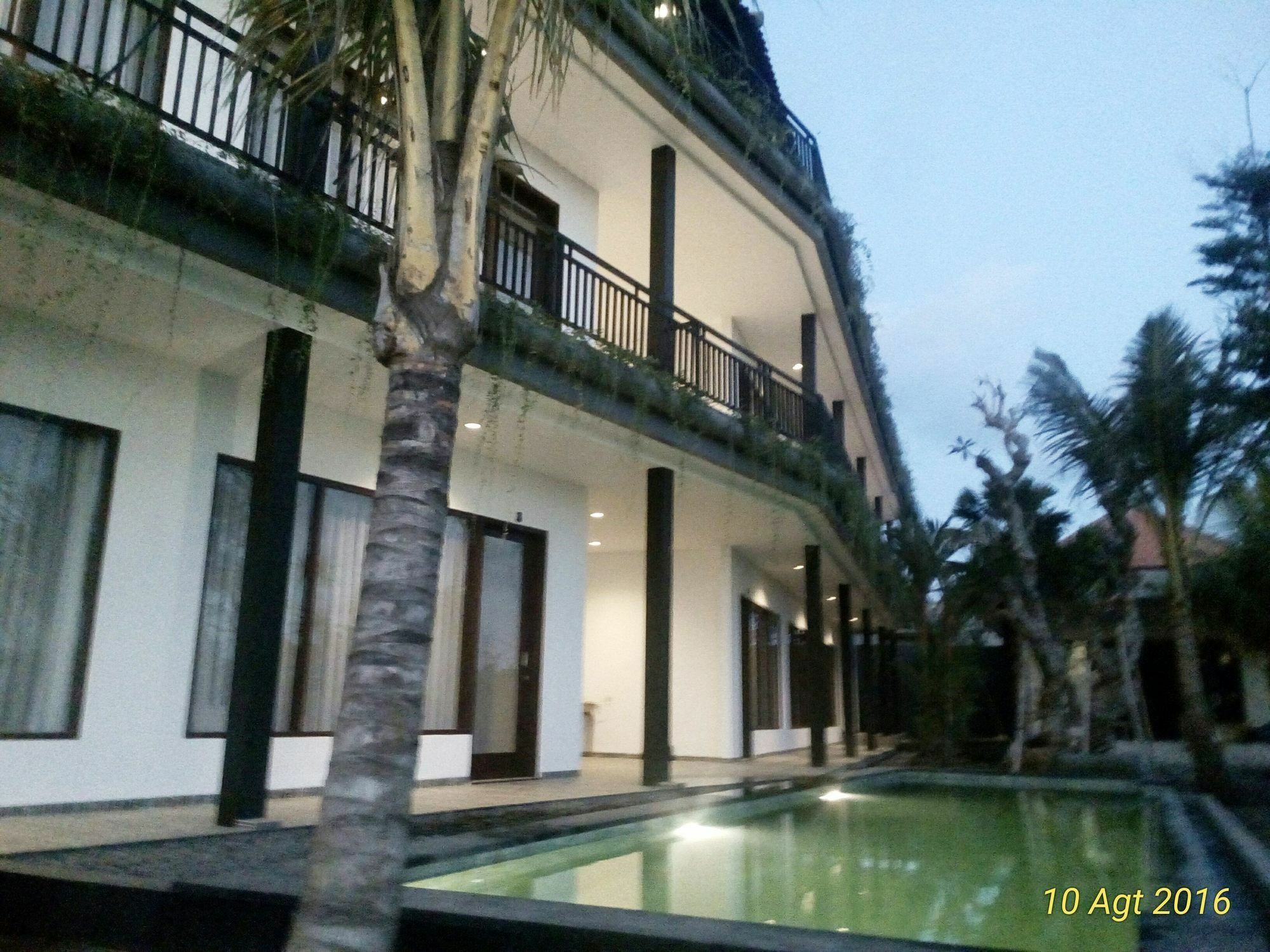 Grandpa Guest House Canggu Dış mekan fotoğraf